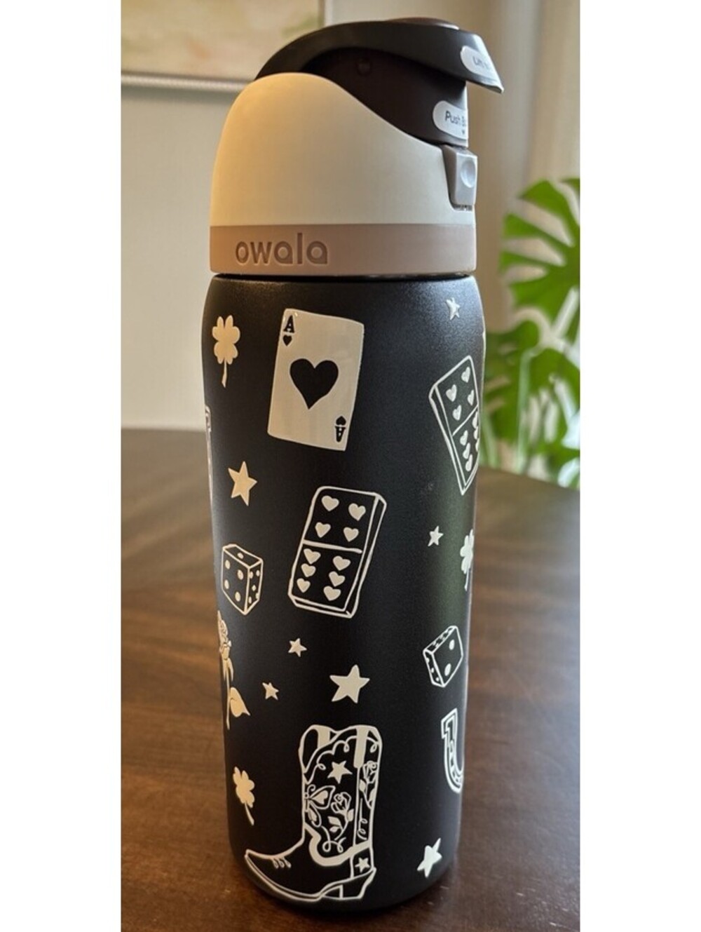 Owala UO Exclusive FreeSip® 32 oz Water Bottle Good Luck Cowboy Western Cards